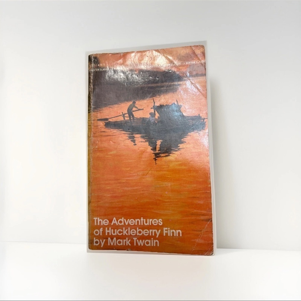 The Adventures of Huckleberry Finn by Mark Twain 1981 Unedited Original Text